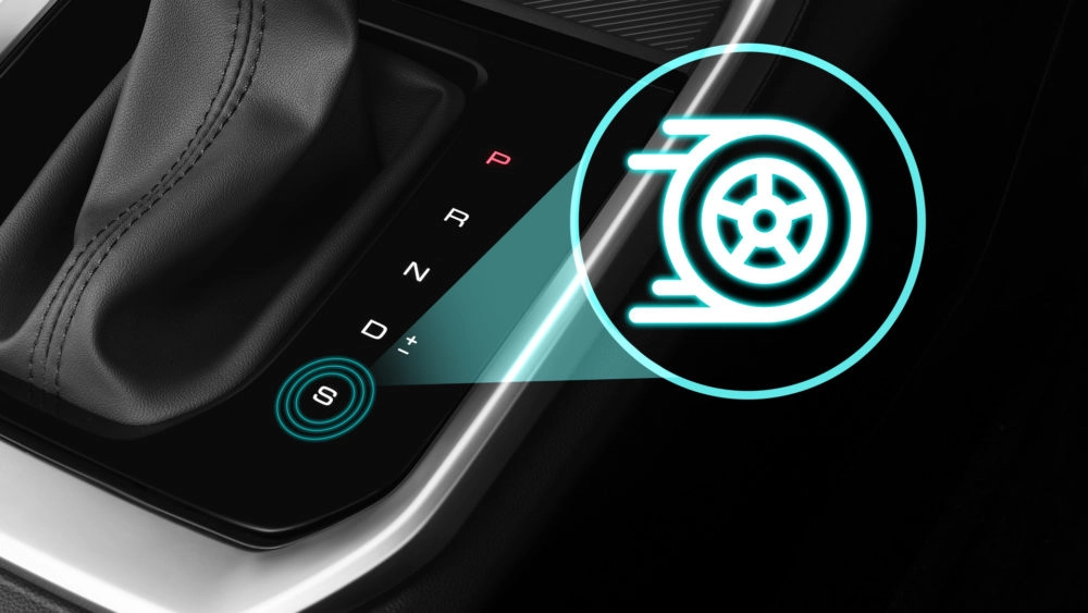 Lái xe trên đường cao tốc với sport mode, khám phá sức mạnh của xe ô tô